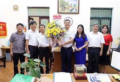 Lãnh đạo Công ty chúc mừng ngày thành lập Công đoàn Việt Nam