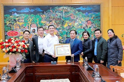 Supe Lâm Thao được Chủ tịch Uỷ ban nhân dân tỉnh Phú Thọ tặng Bằng khen thực hiện tốt chính sách pháp luật về thuế