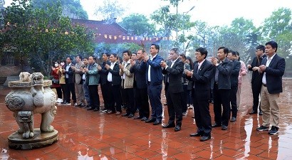 Supe Lâm Thao tổ chức chương trình "Về nguồn" và trao tặng phân bón tại Khu Di tích lịch sử Đền Hùng, Di tích Đền Mẫu Âu cơ (Hạ Hòa, Phú Thọ) năm 2022.