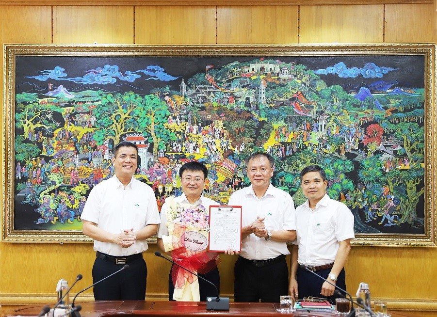 Supe Lâm Thao: Công bố Quyết định bổ nhiệm Phó Tổng Giám đốc Công ty