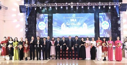 ẤN TƯỢNG CHƯƠNG TRÌNH GALA “CHÀO NĂM MỚI 2025” CỦA CÔNG TY CP SUPE PHỐT PHÁT VÀ HOÁ CHẤT LÂM THAO