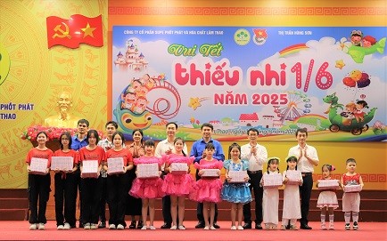 “VUI TẾT THIẾU NHI 01/6” TẠI CÔNG TY CP SUPE PHỐT PHÁT VÀ HOÁ CHẤT LÂM THAO.