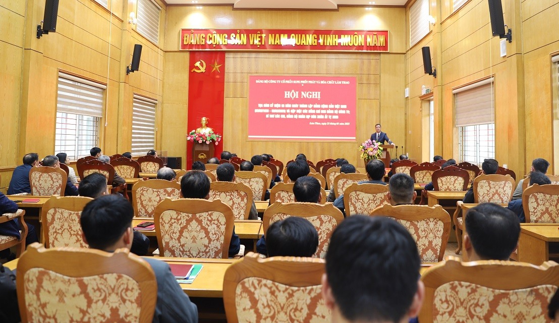 TOẠ ĐÀM KỶ NIỆM 95 NĂM NGÀY THÀNH LẬP ĐẢNG CỘNG SẢN VIỆT NAM (03/02/1930-03/02/2025) VÀ GẶP MẶT CÁC ĐỒNG CHÍ BCH ĐẢNG BỘ CÔNG TY; BÍ THƯ CÁC CHI, ĐẢNG BỘ NHÂN DỊP ĐÓN XUÂN ẤT TỴ 2025.
