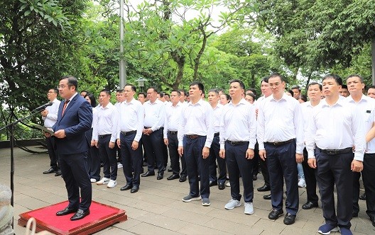 TRI ÂN – BÁO CÔNG TẠI ĐỀN HÙNG