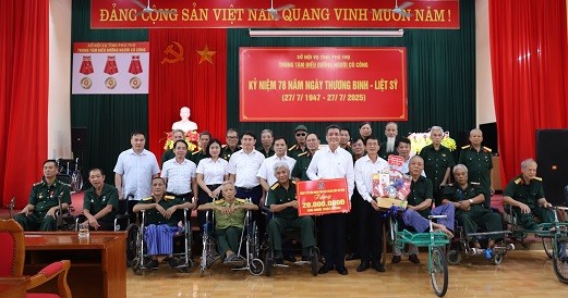 CÔNG TY CP SUPE PHỐT PHÁT VÀ HÓA CHẤT LÂM THAO TRI ÂN THƯƠNG, BỆNH BINH TẠI TRUNG TÂM ĐIỀU DƯỠNG NGƯỜI CÓ CÔNG TỈNH PHÚ THỌ.
